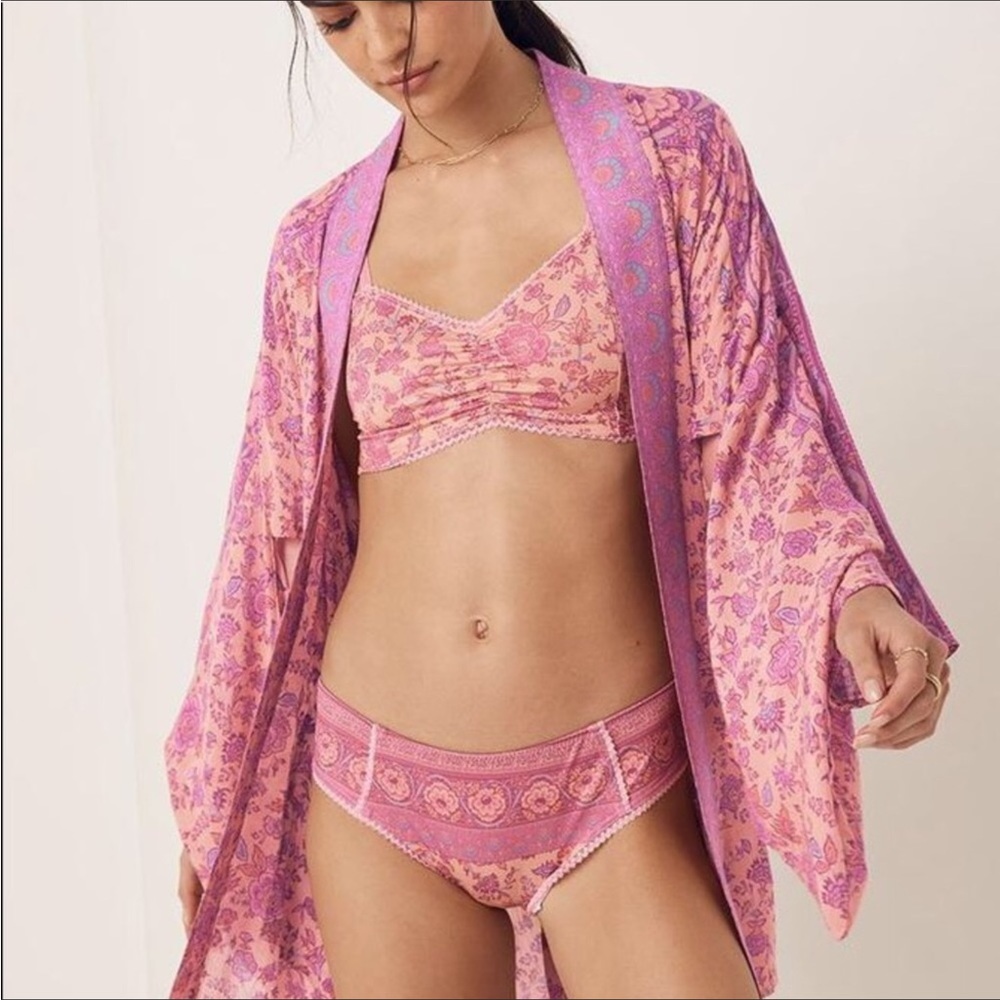 Spell Folk Song Short Robe
